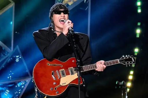 《歌手》直播戰報|黃宣爆改周杰倫歌曲淪老六!那英一開口就「擱淺」網友崩潰