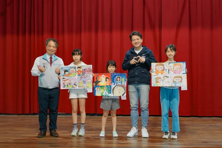 獲獎學生頒獎。新竹市府提供