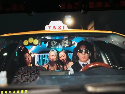 直擊｜金曲歌王蕭煌奇無照駕駛開車上路 載妹畫面曝光！