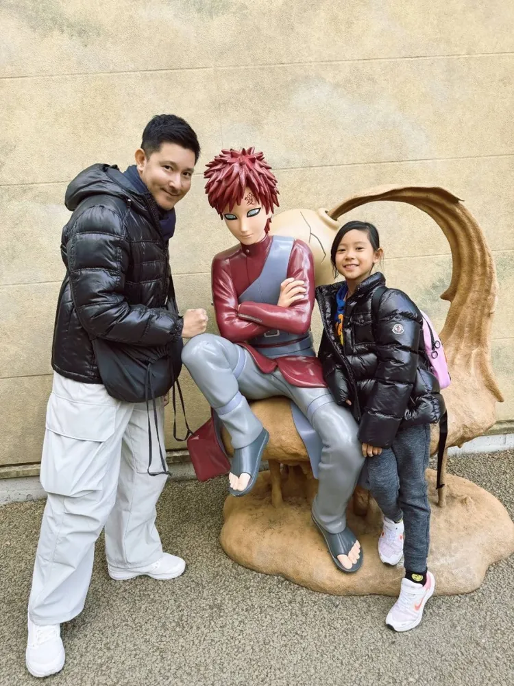 Harper（右）是火影忍者迷，立威廉滿足她夢想。Jim提供