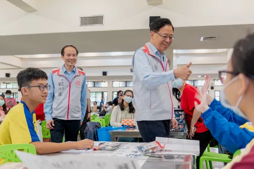 國中教育會考今登場 張善政視察考場為考生加油打氣