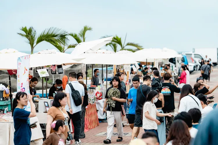 北高雄地方創生音樂祭「蟯港灣祭」登場，市集70攤參加。文化局提供