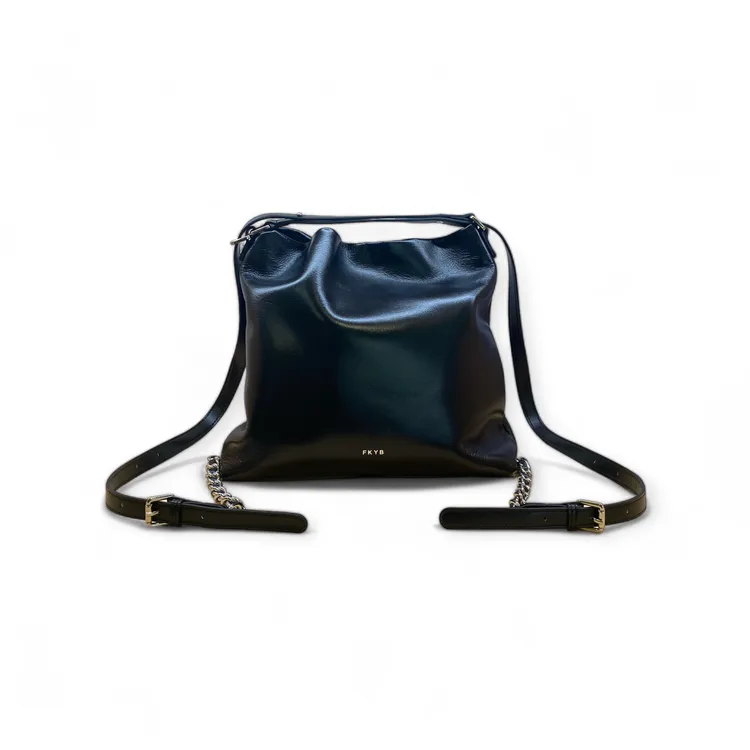 FKYB 15號包，3580元。品牌提供