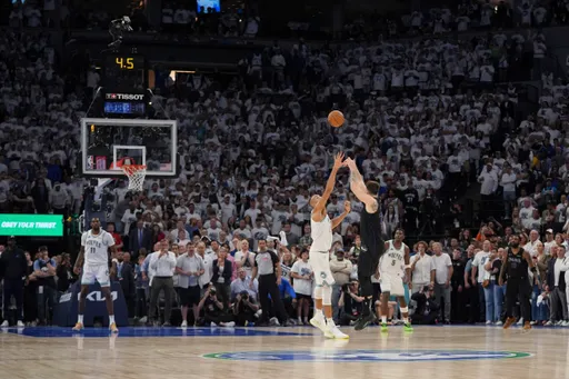 灰狼面臨淘汰 他被3大球星嘴爆!「應該退還年度防守球員獎盃」