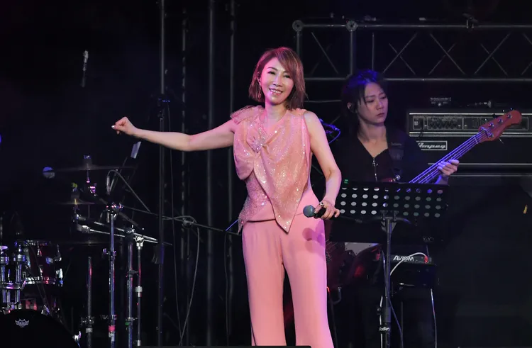 李翊君唱一半脫了。寬宏藝術提供