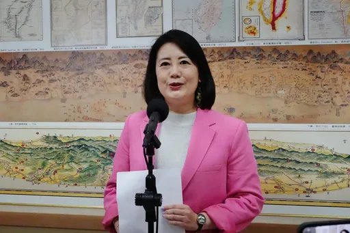 傅崐萁答應柯建銘協商延期又罵人！　吳思瑤：人前握握手、人後下毒手