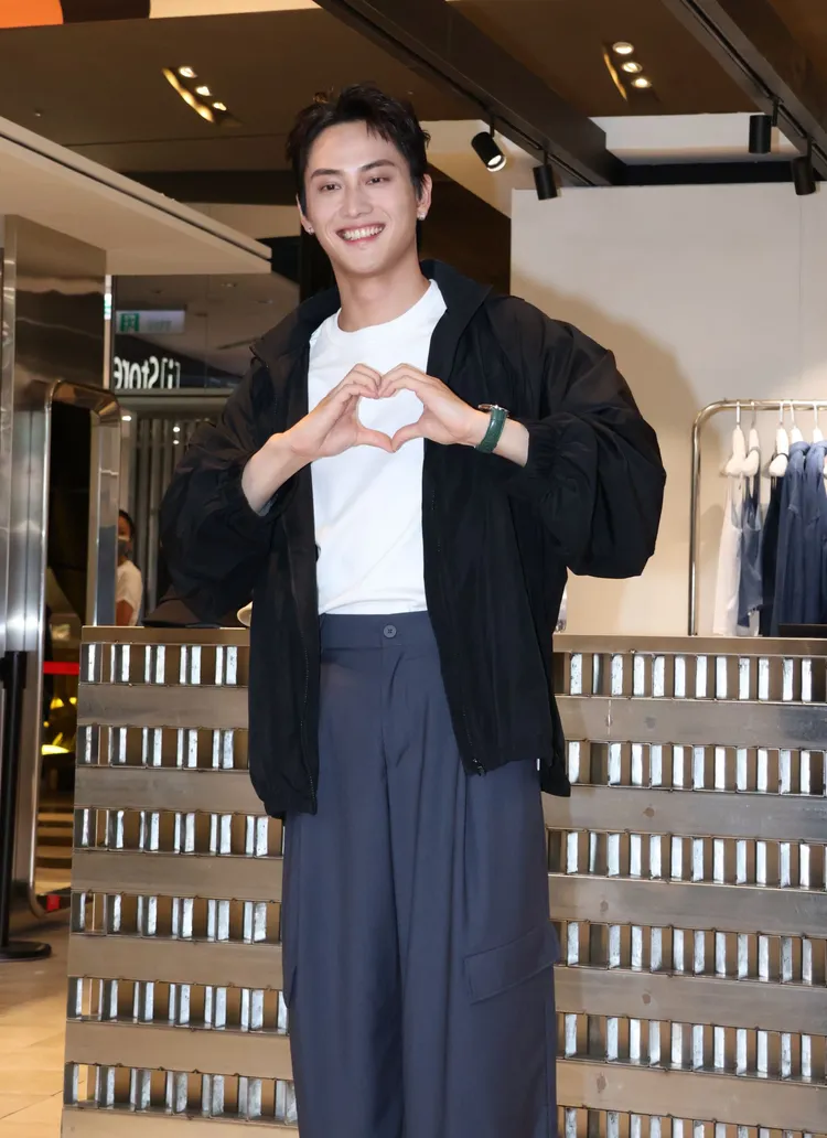 范少勳已經定好送STUDIO DOE防曬外套給媽媽。莊宗達攝