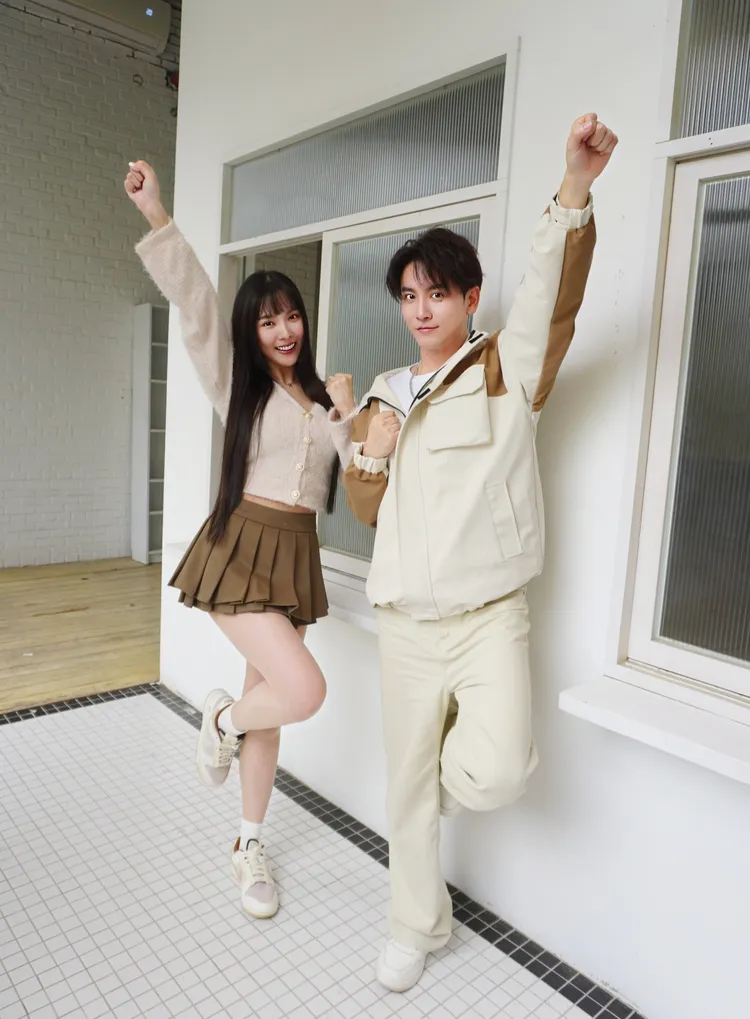 陳德修開心與Rina合作。陳德修工作室提供