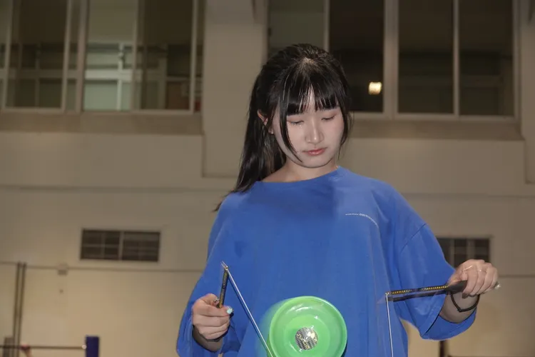 初踏入扯鈴這項領域，賴佳怡感到挫折。江孟謙攝