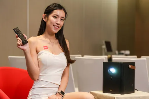 OVO發表真4K無框電視、可K歌HiFi電視 募資爆品推推閨蜜機上市