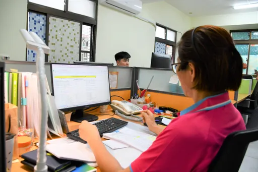 壮世代重返职场！满3个月再领6万元　退休妇欣喜：要再工作10年