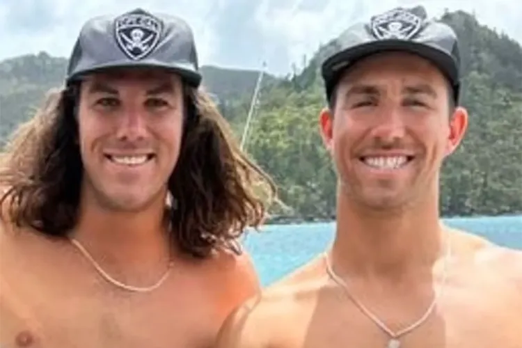 來自澳洲的羅賓森兄弟到墨西哥衝浪，卻不幸魂斷異鄉。翻攝allum10robinson/Instagram