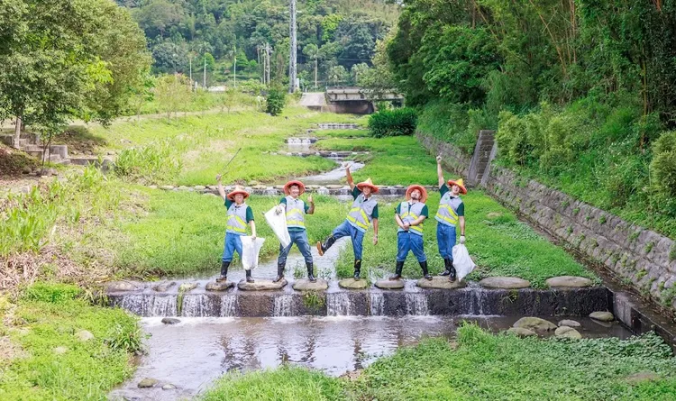 《我的明星村長》迎桐花祭。好看娛樂提供
