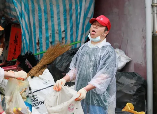 遇強風暴雨!卜學亮拼命完成任務 「舊疾險復發」姚元浩急關心