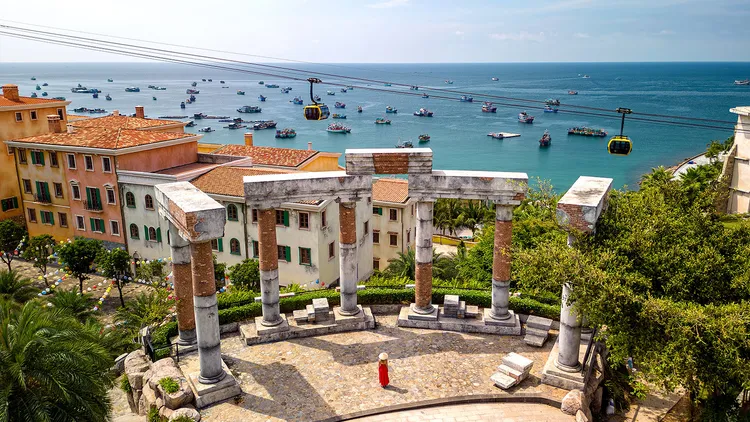 世邦旅遊夏季線上旅展規劃以星宇航空直飛的富國島。業者提供