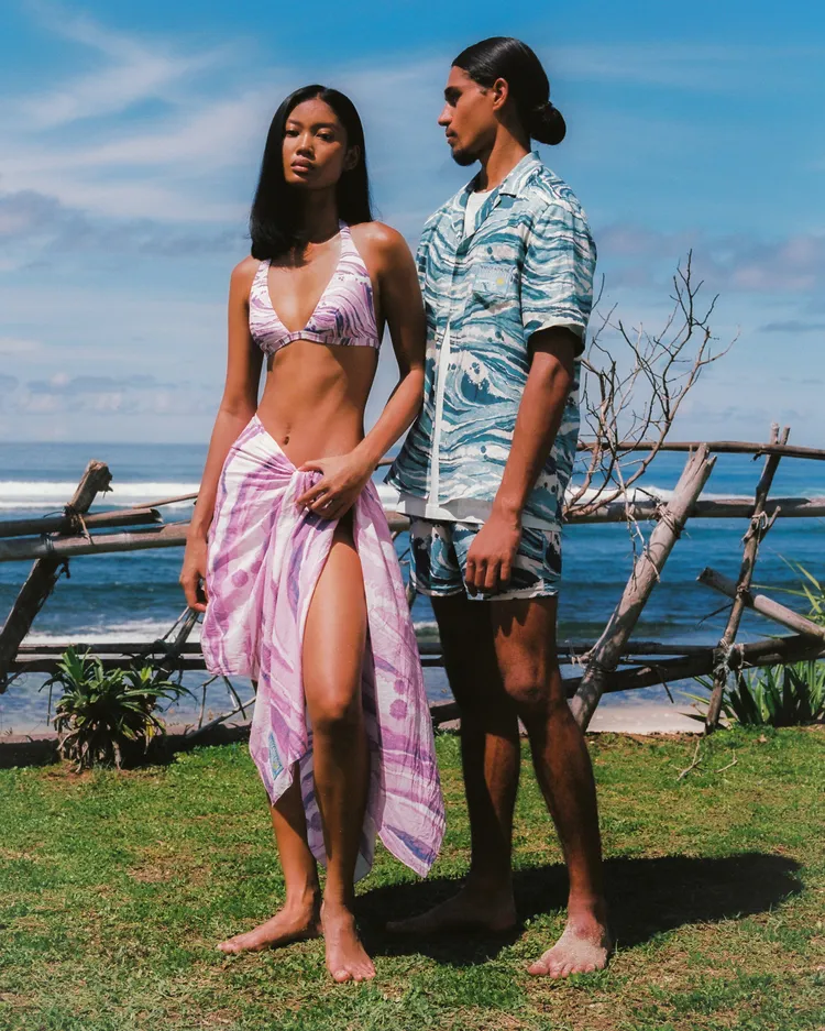 聯名系列形象廣告以峇里島為背景。品牌提供