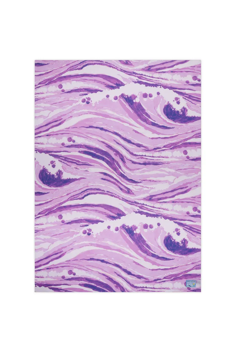 MAISON KITSUNE x VILEBREQUIN海浪印花海灘巾，5800元。品牌提供