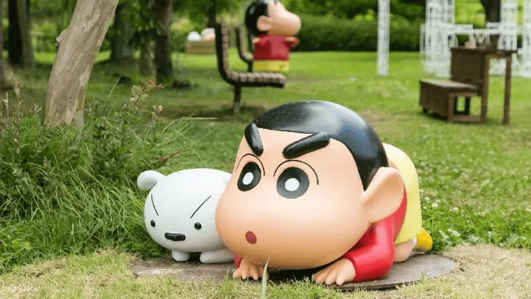 「蠟筆小新」園區則佈滿50多個逗趣可愛的小新、小白、不理不理左衛門等大型公仔。業者提供