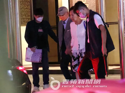 連戰罹癌中風需2人攙扶!連方瑀閨密曝他最新病況