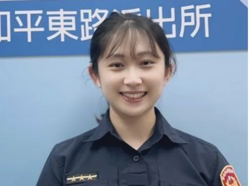 少年ㄟ手握「這張」準備騙款 正妹女警好眼力尾隨逮人阻詐