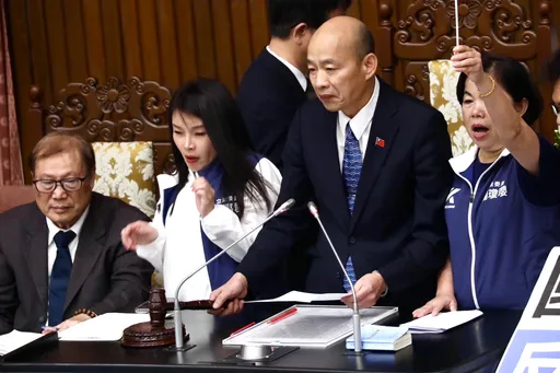 藍白「國會改革」法案三讀！韓國瑜敲槌　《立法院職權行使法》修法通過