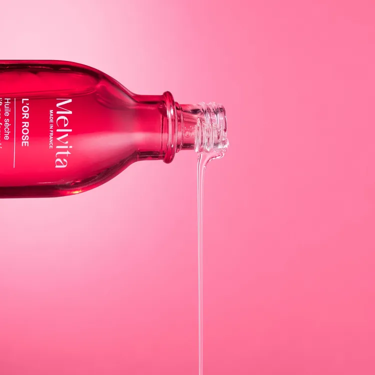 蜜葳特粉紅胡椒美體油，50ml（官網獨家販售）／1180元、100ml／1880元。品牌提供