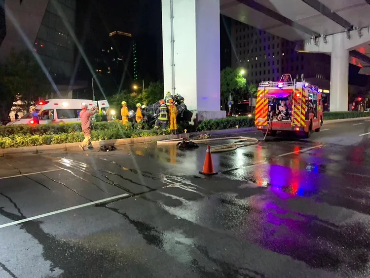 消防人員到場搶救。民眾提供