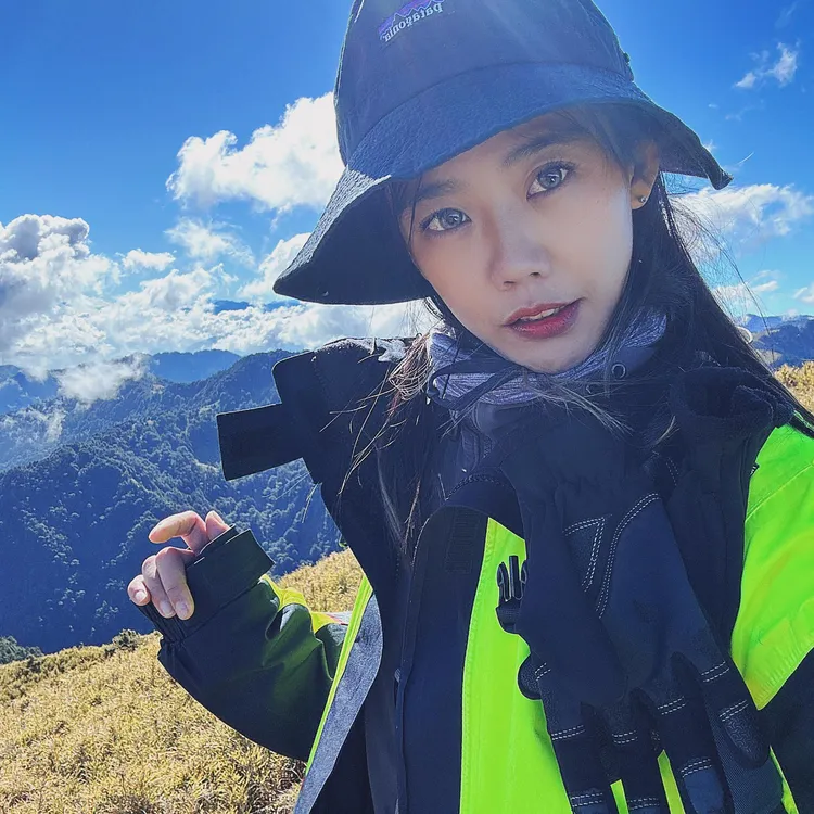 中市警二分局女警余珮毓，IG粉絲人數逾2萬人，有「警界徐懷鈺」之稱。翻攝IG