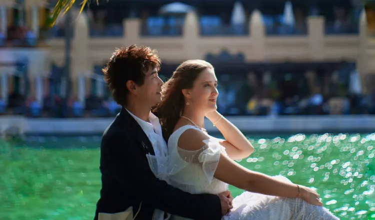 黃品源與愛妻甜蜜蜜。金立海提供