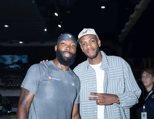 NBA公鹿12.5億大明星無預警來台!力挺他在國王隊的「表哥」