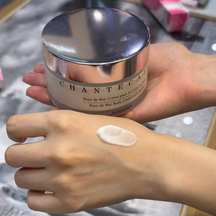 五月玫瑰身體按摩霜，150ml／5700元。張家玲攝