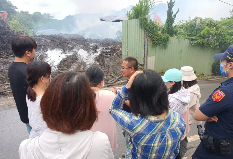 現場會勘。新竹縣府提供