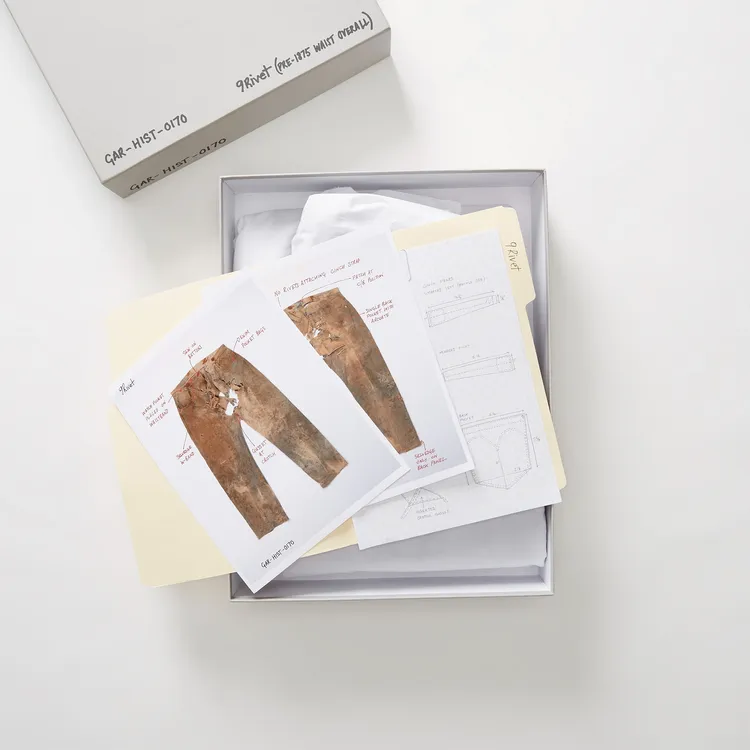 「9Rivet」褲款為至今最古老的丹寧褲原型。品牌提供