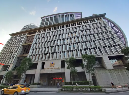 松山警分局遭檢調搜索　1警官涉包庇色情行業遭帶走　