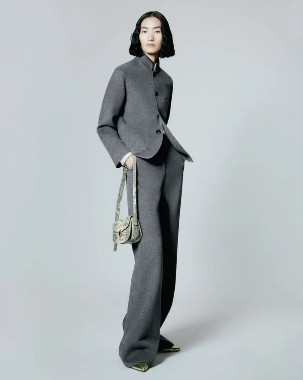 Loro Piana 24春夏系列Spagna外套。品牌提供