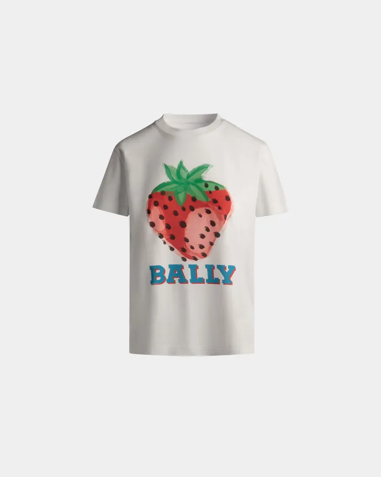 草莓T-shirt，1萬200元。品牌提供