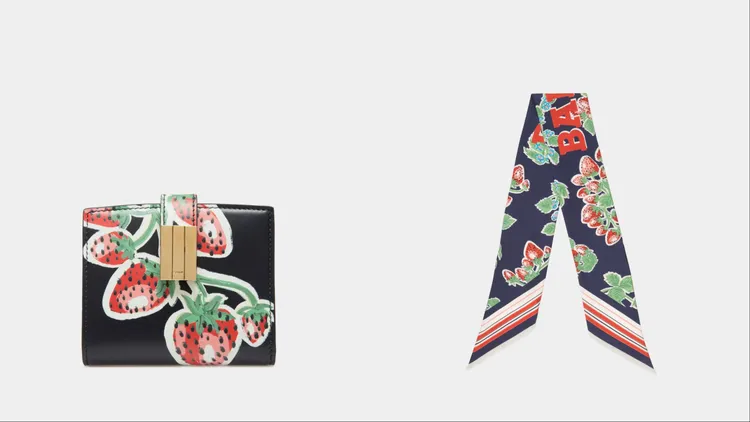Ollam 印花短夾2萬2800元、草莓印花絲巾7000元。品牌提供