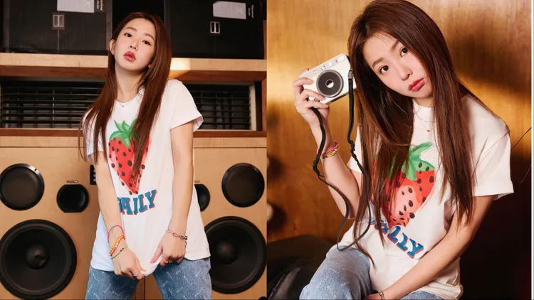 郭書瑤以草莓T-shirt搭配直筒丹寧長褲。翻攝郭書瑤IG