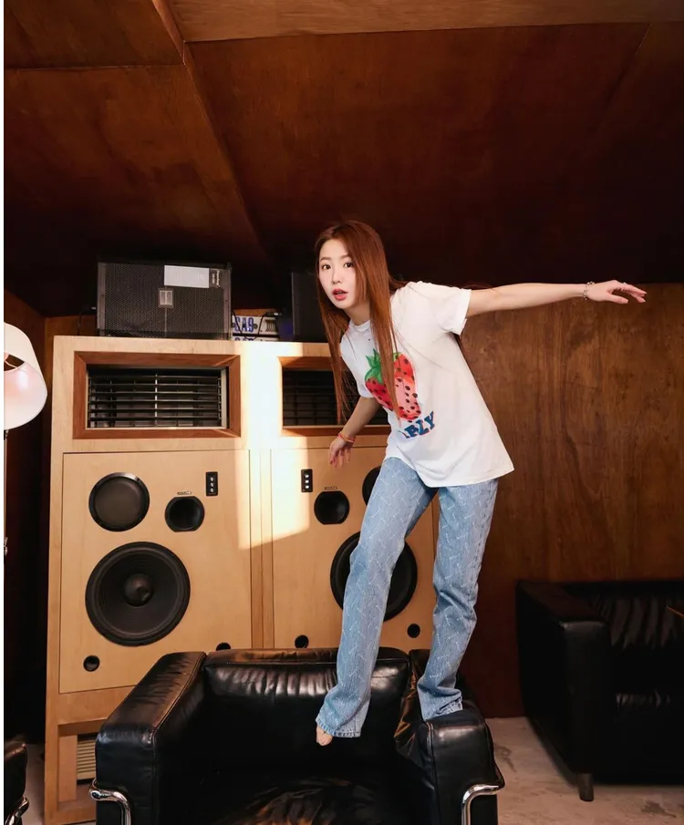 郭書瑤擺出俏皮姿勢。翻攝郭書瑤IG