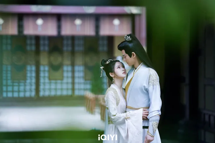 郭品超（右）及新生代女星張淼怡。愛奇藝國際站提供