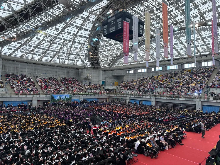 台灣大學今日舉行畢業典禮。台灣大學提供