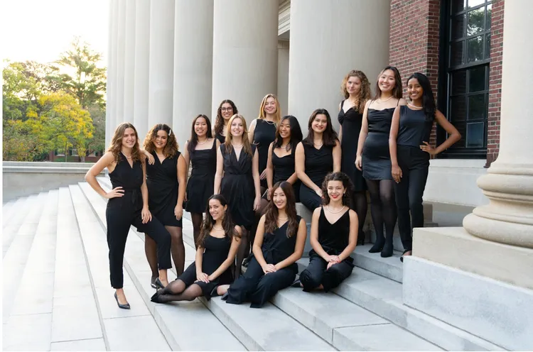 哈佛大學女高音無伴奏合唱團The Radcliffe Pitches。北科大提供