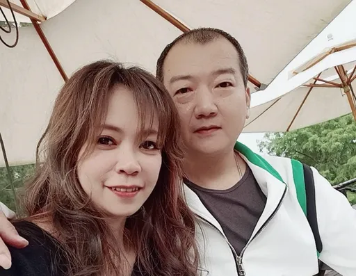 護「白狼」搶轎大將涉恐嚇詐欺 與嬌妻、幫眾13人遭起訴