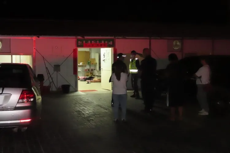 警方在現場蒐證。民眾提供