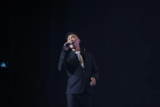 費玉清封麥後突現蹤大馬! 真相曝光了