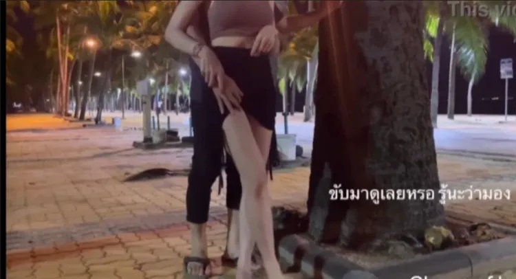 情色直播主在知名海灘裸露。mgronline