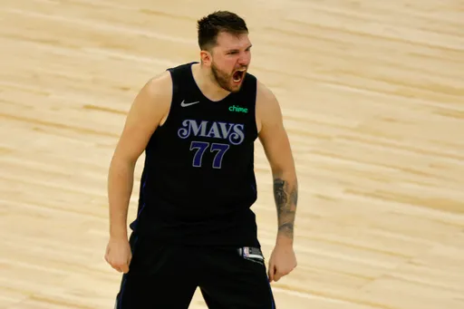 東契奇神奇3分球絕殺！獨行俠客場2連勝灰狼　西區決賽2比0領先