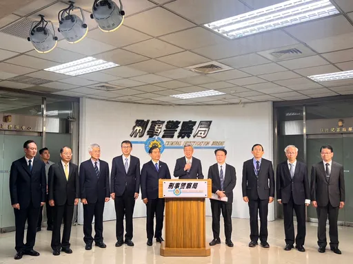 陳建仁赴刑事局視察打詐成果 速送「打詐新四法」進立院審議