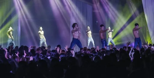 大開眼「戒」!韓國18禁猛男秀台北落幕移師高雄 肌肉酷哥邀女粉上床貼貼