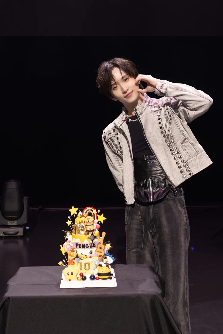 邱鋒澤與粉絲出道10週年音樂會。原音兄弟提供